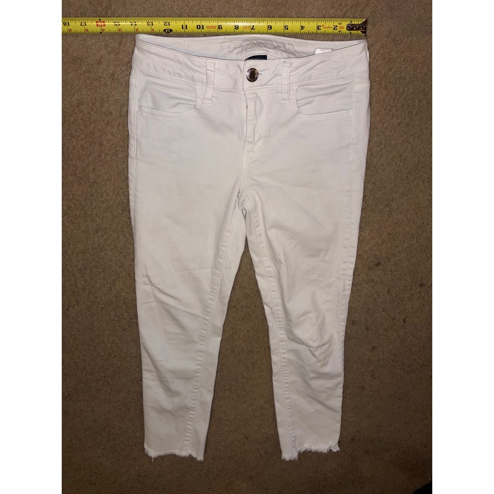 American Eagle Super Stretch White Raw Hem Jeans Womens Size 4 Regular T05-24